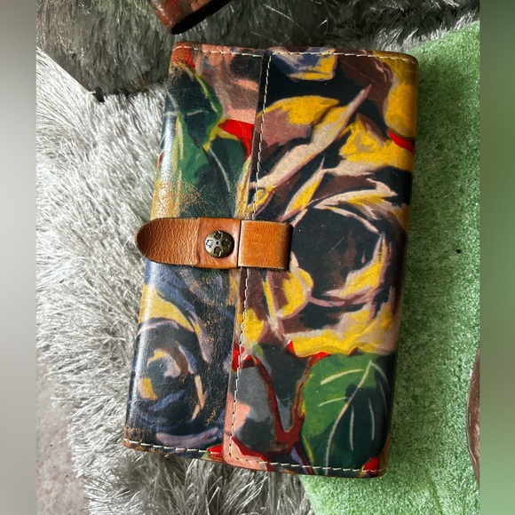 Patricia Nash Accessories - Patricia Nash credit card holder wallet cash purse coin holder handbag purse y2k